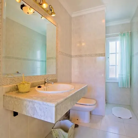 Puerto Del Carmen Sleeps 8 Wifi Vila