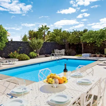 Vila Puerto Del Carmen Sleeps 8 Wifi Puerto del Carmen (Lanzarote)
